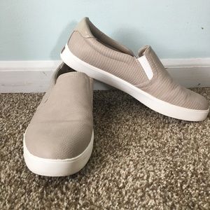 Women's slip on shoes
